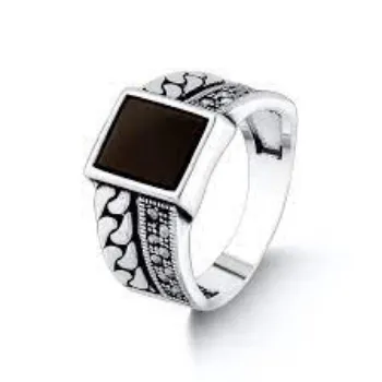 Attractive Onyx Ring    